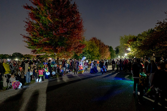 2022-LanternParade-11