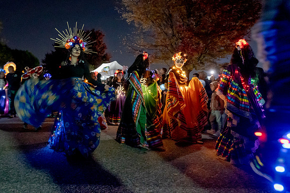 2022-LanternParade-13