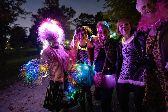 2022-LanternParade-8