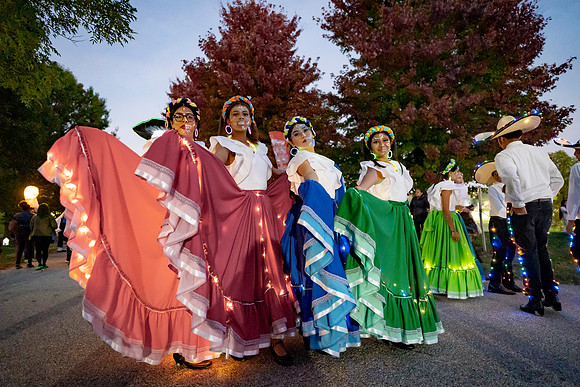 2022-LanternParade-2
