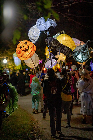 2022-LanternParade-48