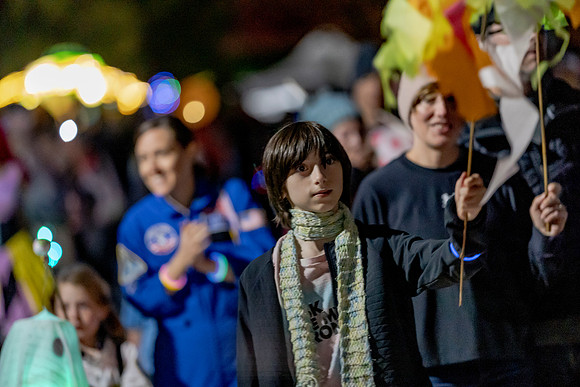 2022-LanternParade-15