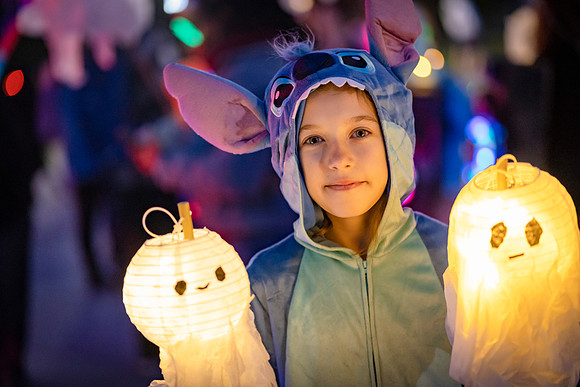 2024-LanternParade-014