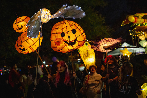 2024-LanternParade-048
