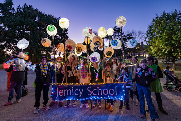2024-LanternParade-003